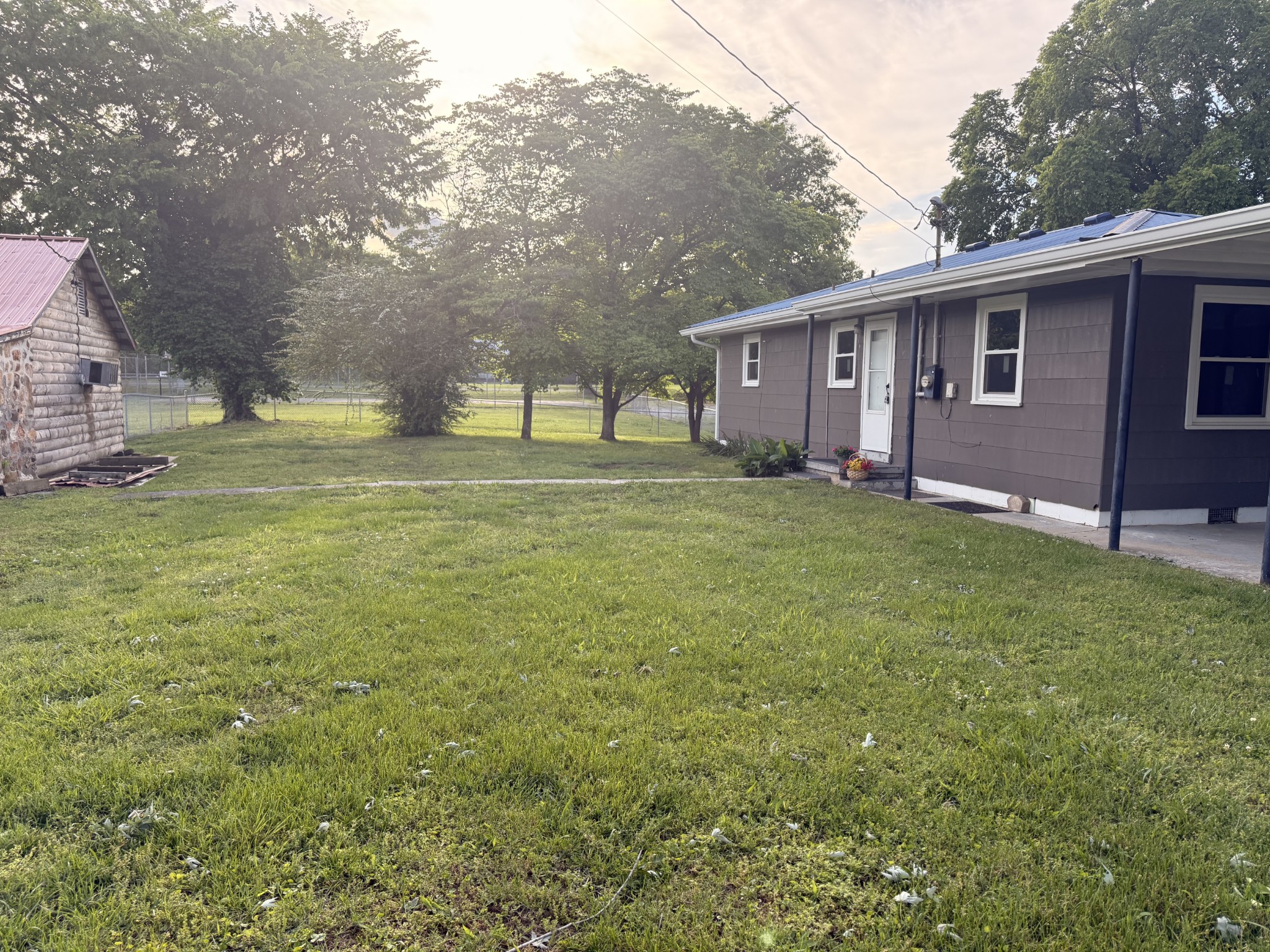 122 Mcintosh Avenue Cumberland City TN 37050