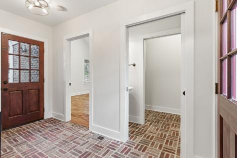 1306 Riverwood Drive Nashville TN 37216