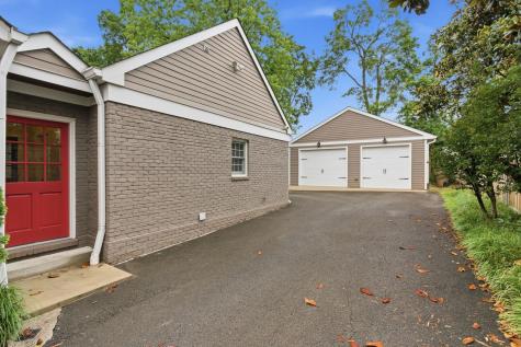 1306 Riverwood Drive Nashville TN 37216