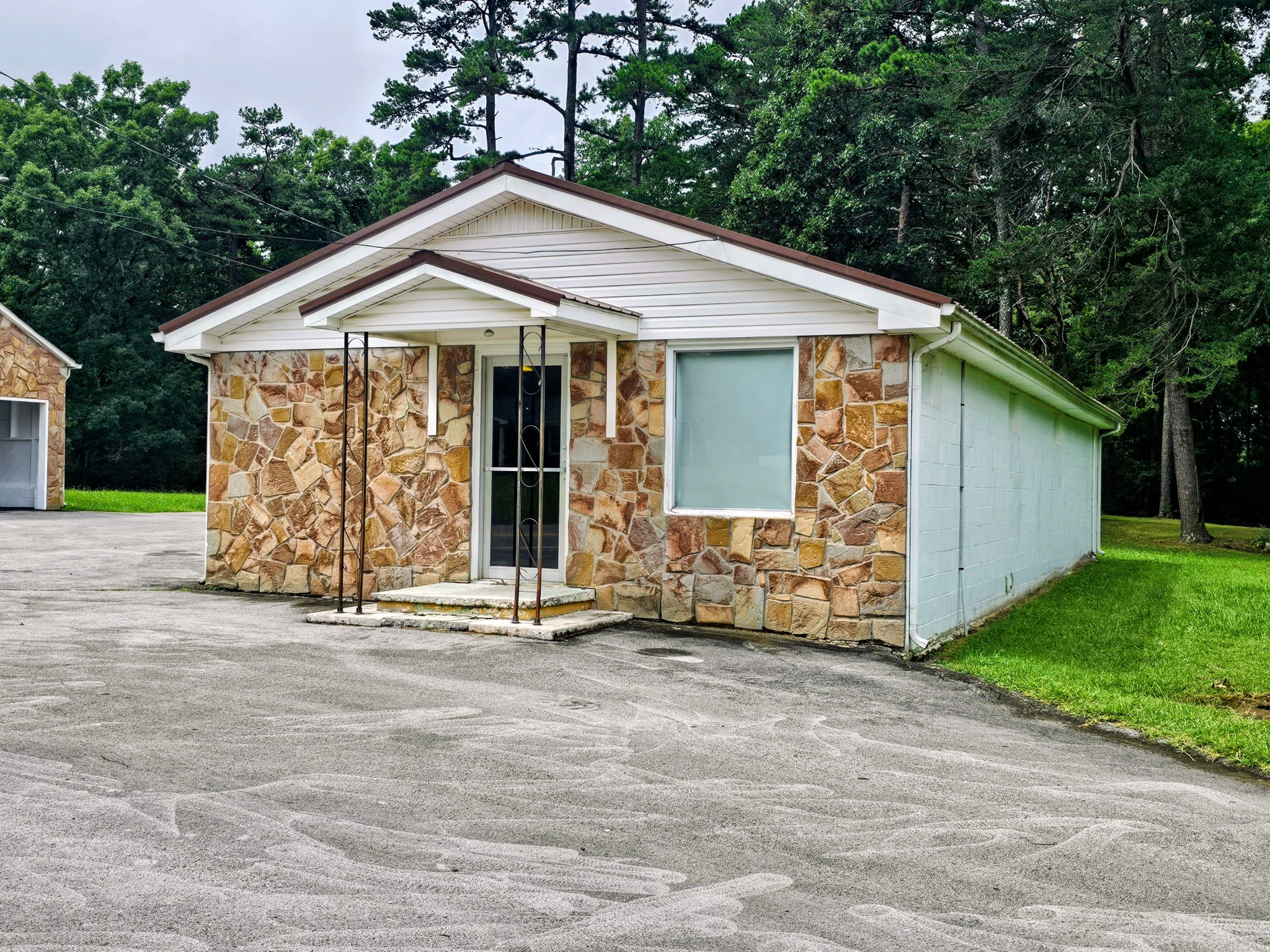 31759 State Route 108 Gruetli Laager TN 37339