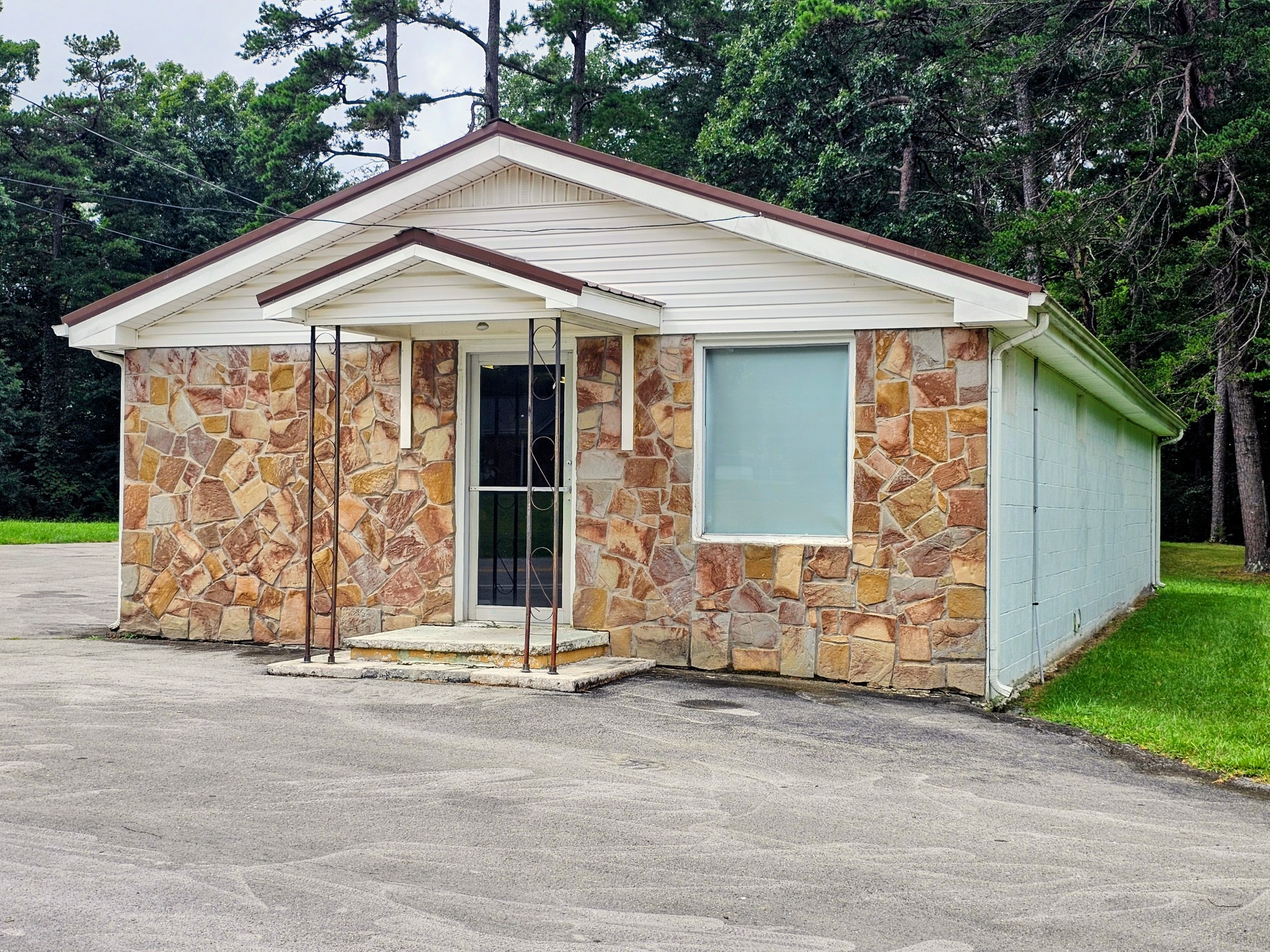 31759 State Route 108 Gruetli Laager TN 37339