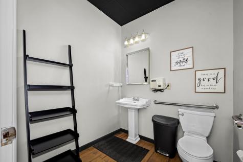 105 W Decherd Street Tullahoma TN 37388