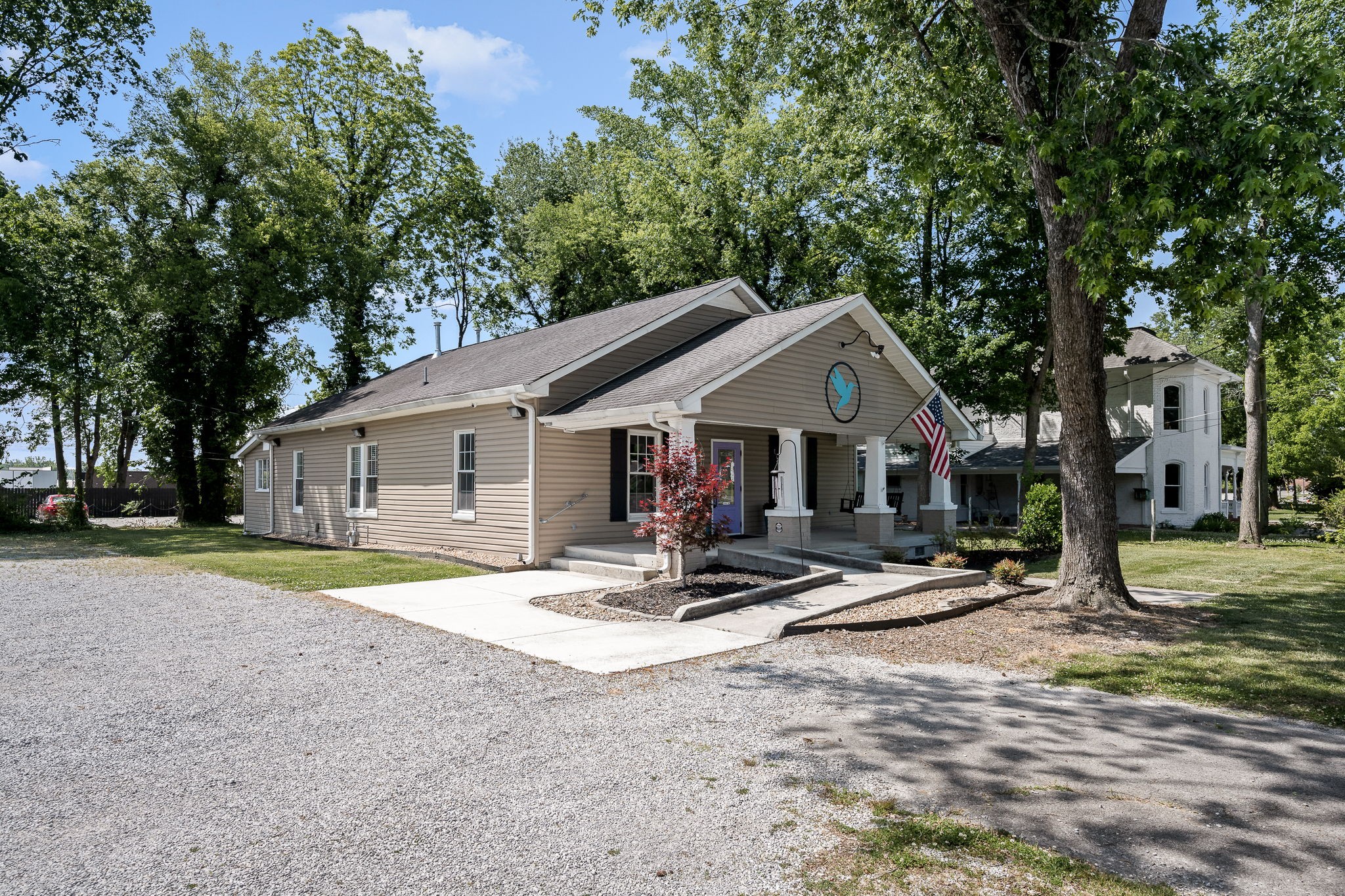 105 W Decherd Street Tullahoma TN 37388