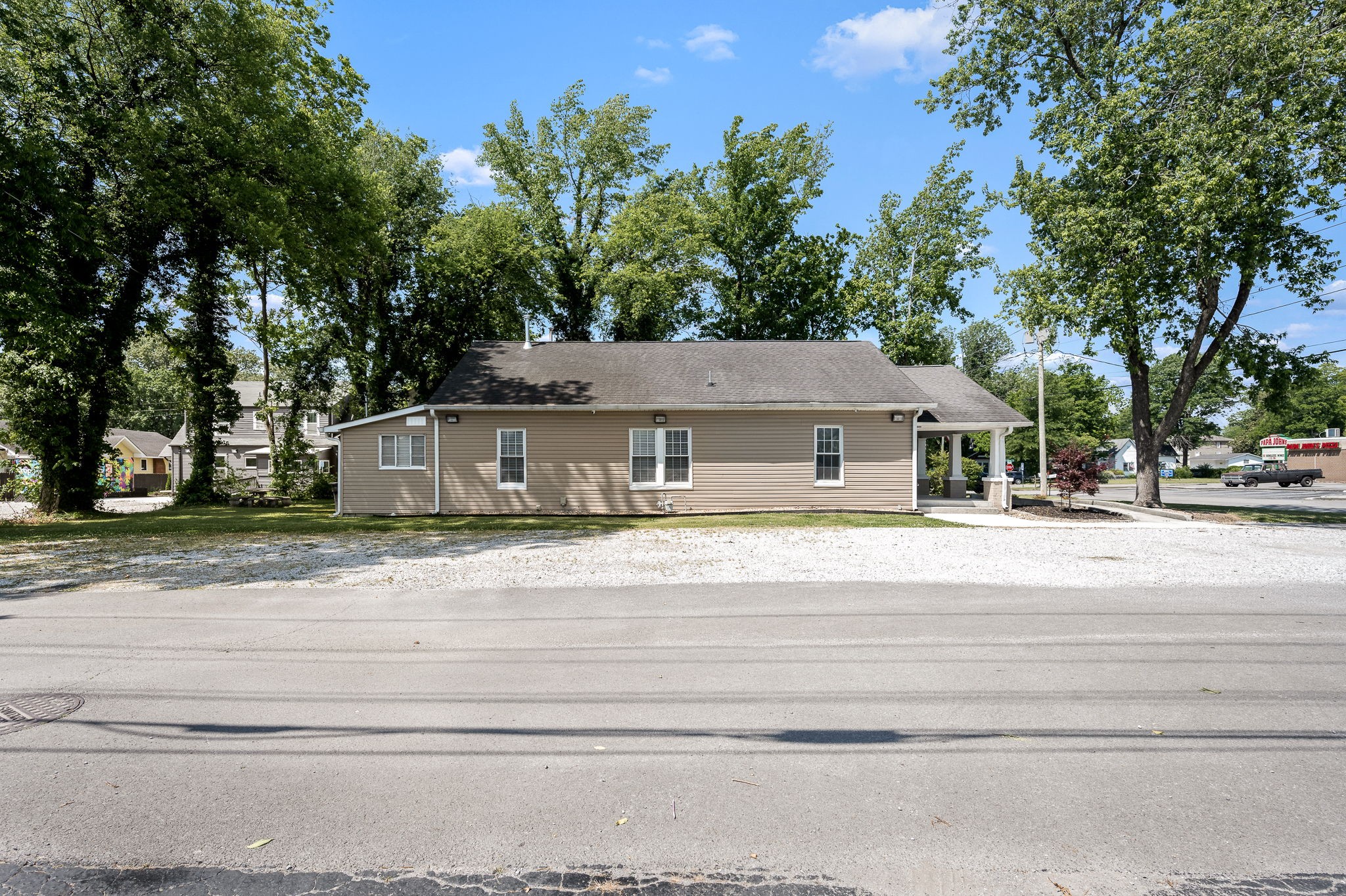 105 W Decherd Street Tullahoma TN 37388