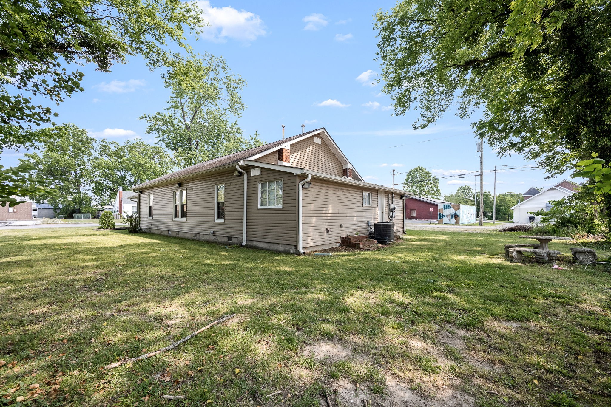 105 W Decherd Street Tullahoma TN 37388