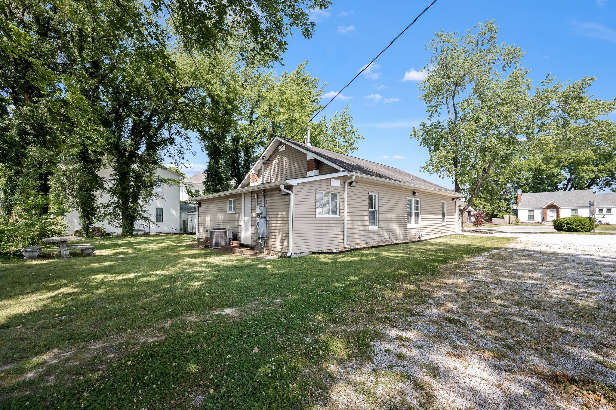 105 W Decherd Street Tullahoma TN 37388