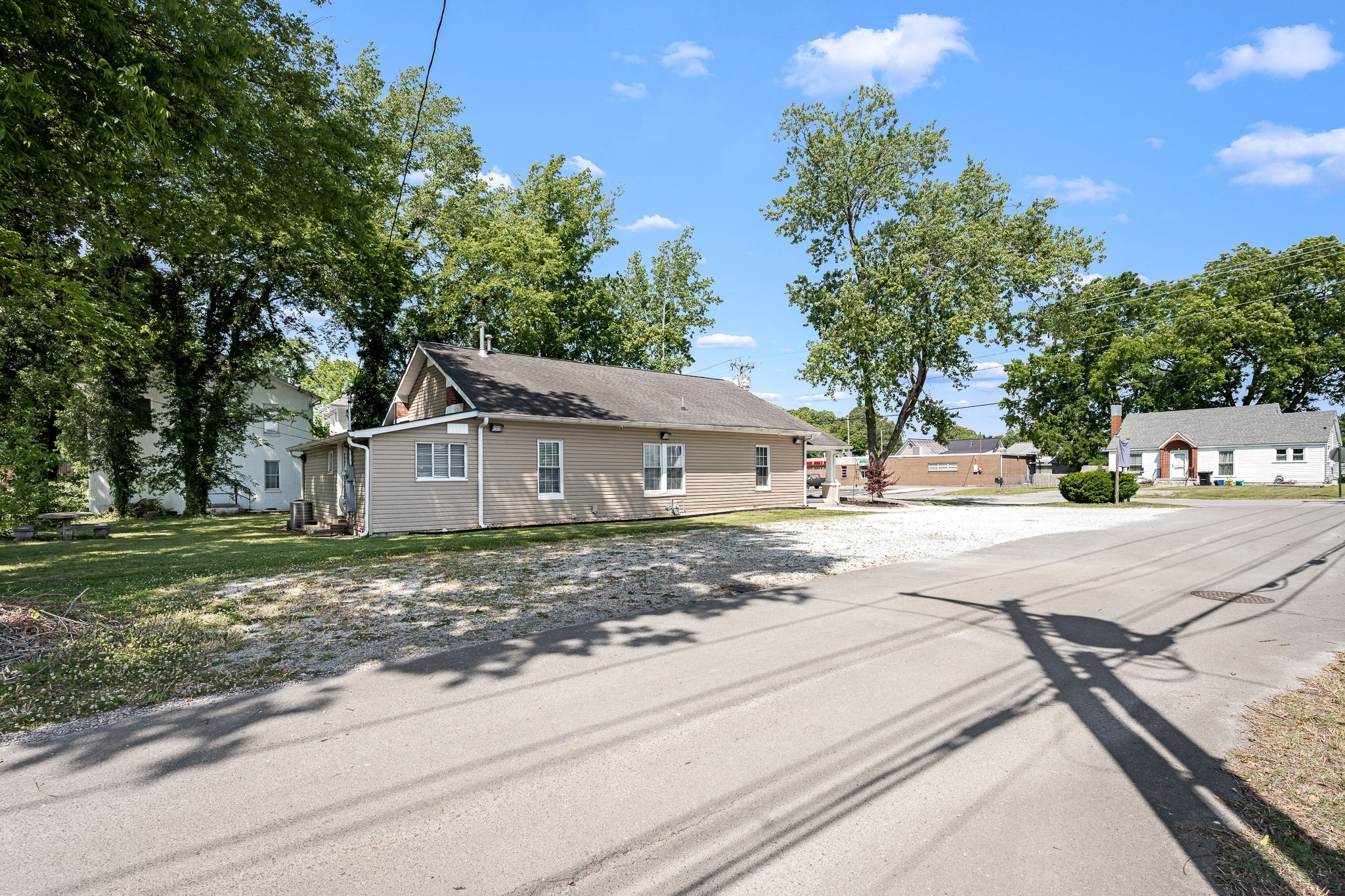 105 W Decherd Street Tullahoma TN 37388