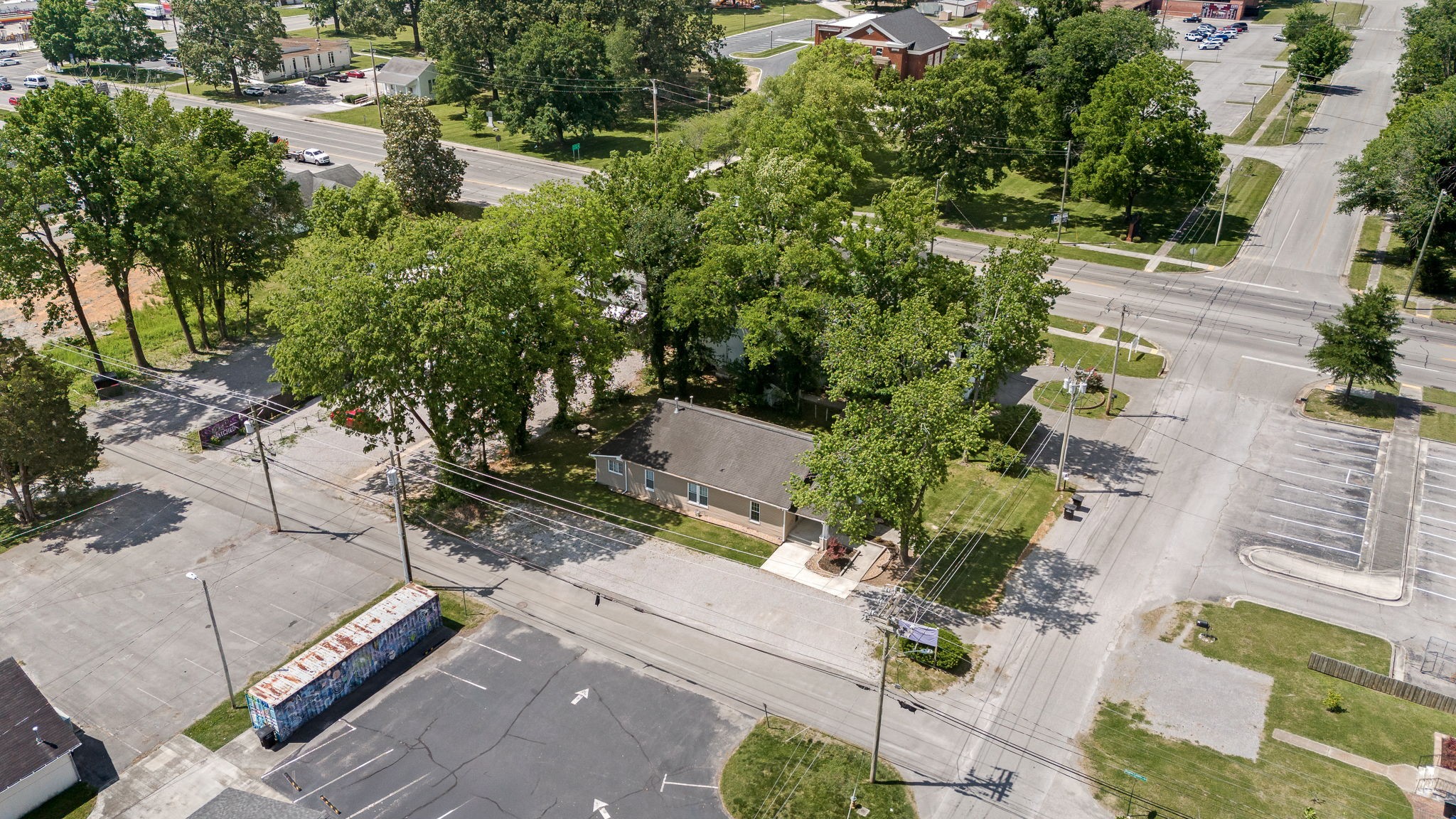 105 W Decherd Street Tullahoma TN 37388