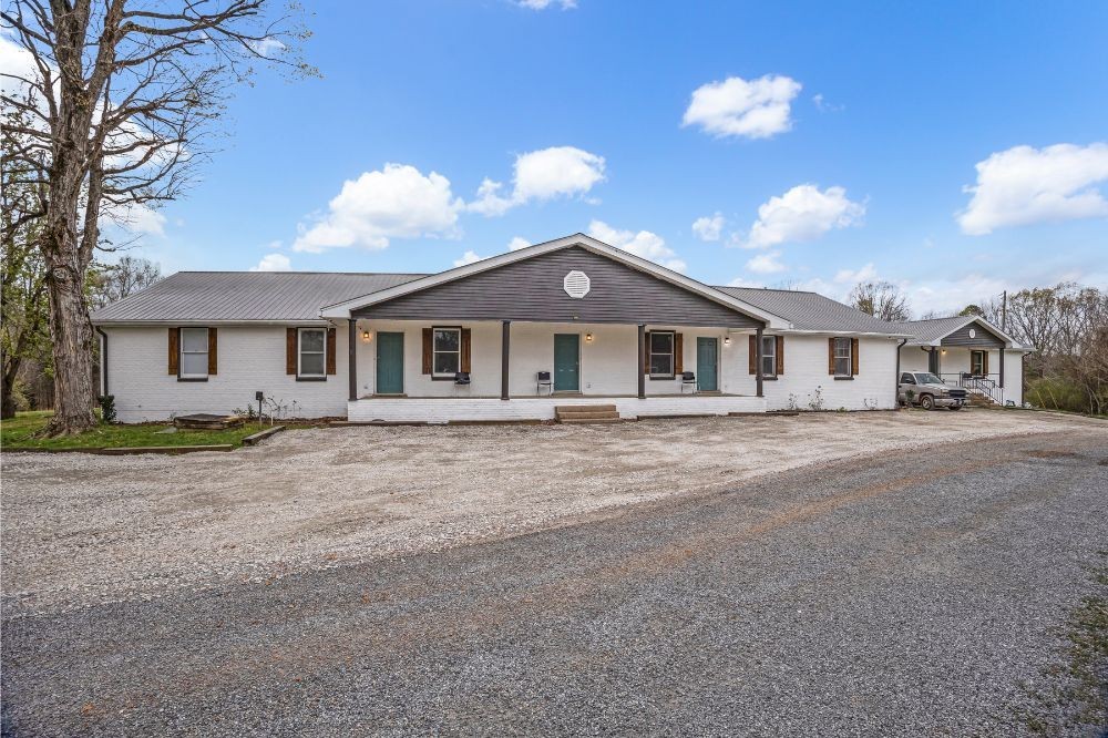 151 Covington Lane Dickson TN 37055