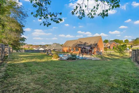185 Plantation Drive Pleasant View TN 37146