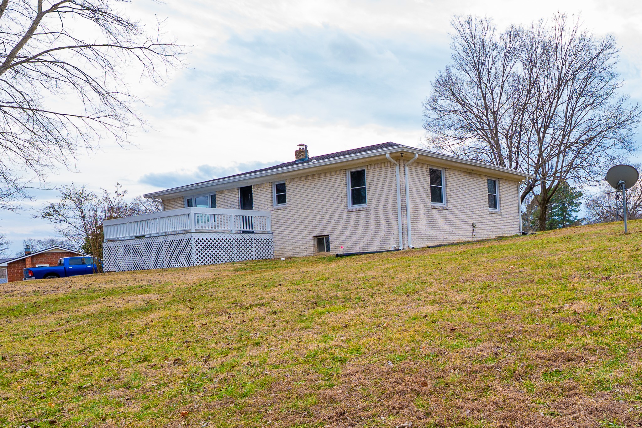 131 Bold Springs Road Mc Ewen TN 37101