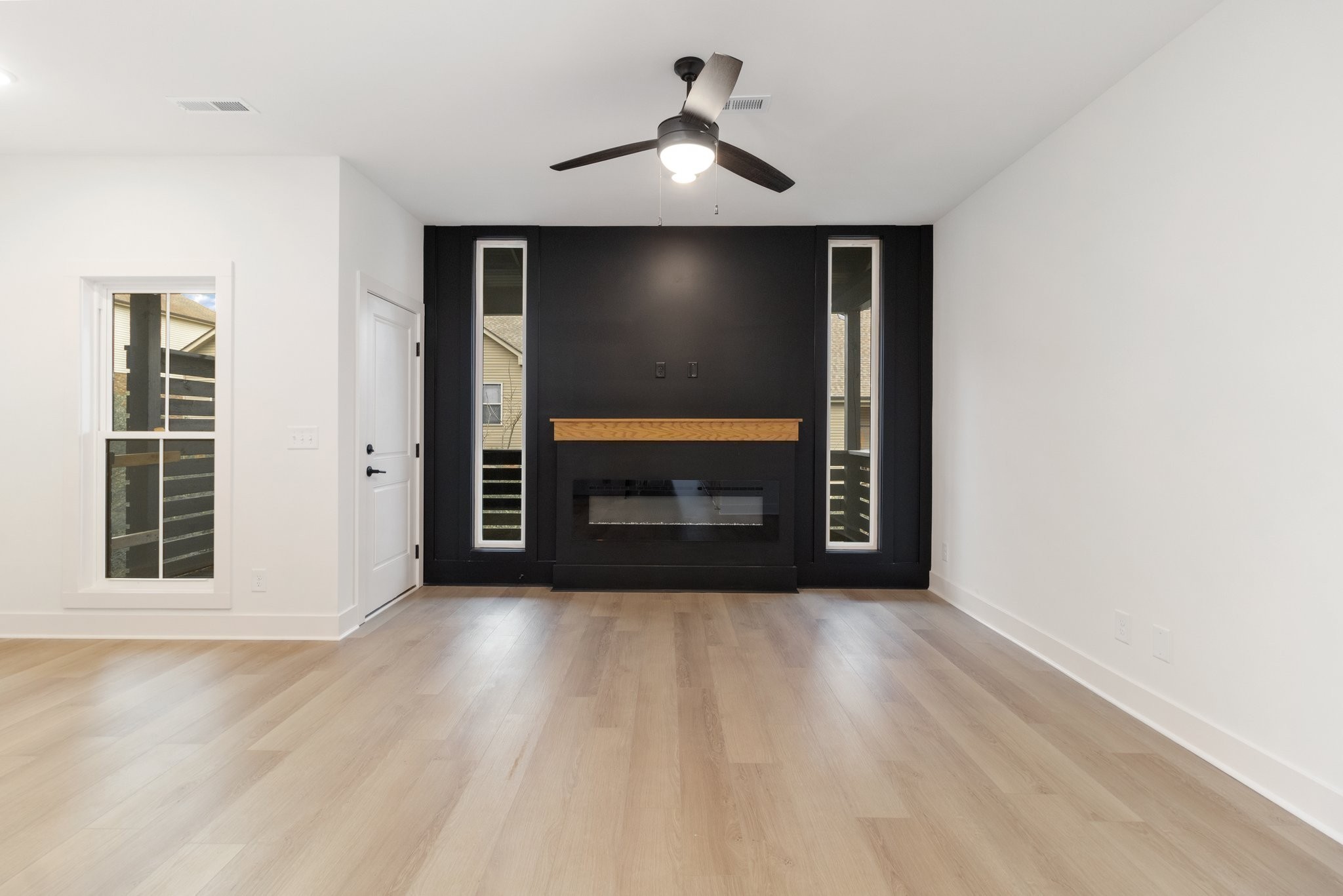 14 Holland Park West Clarksville TN 37043