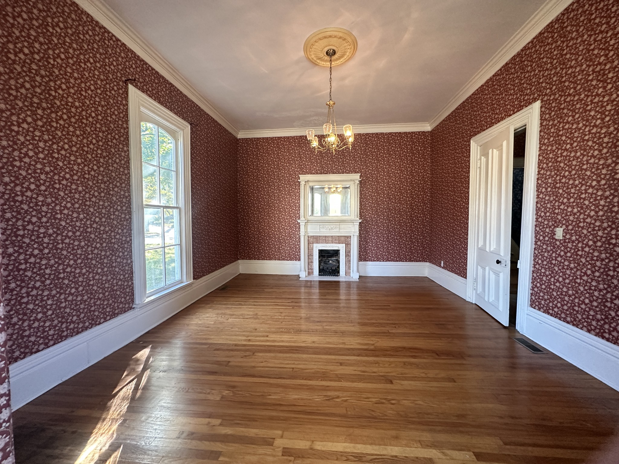 474 S Main Street Russellville KY 42276