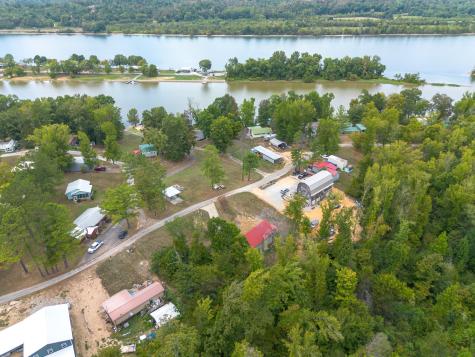 4428 Deer Creek Road Linden TN 37096
