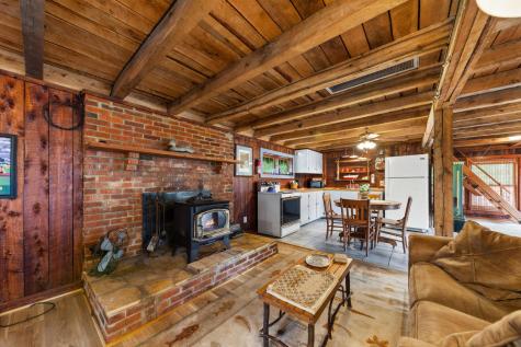 4428 Deer Creek Road Linden TN 37096