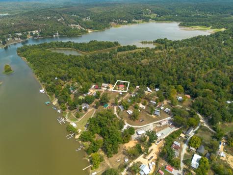4428 Deer Creek Road Linden TN 37096