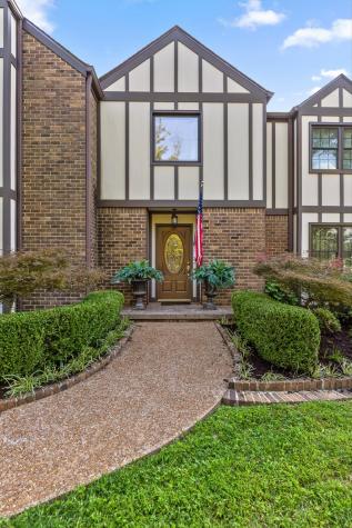 7819 Stonehenge Drive Chattanooga TN 37421