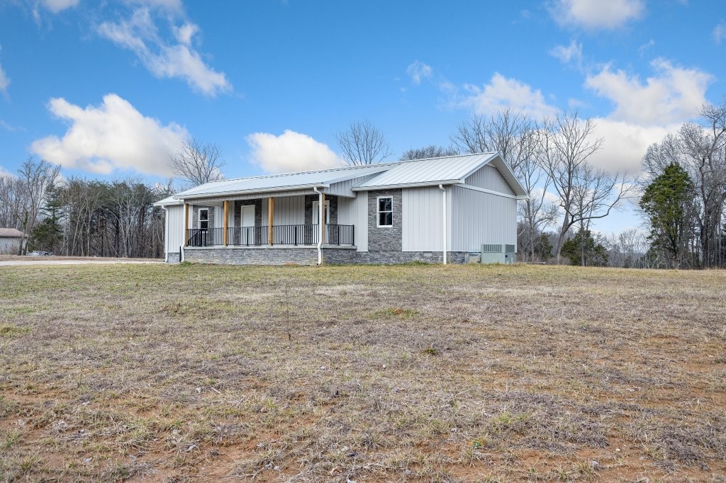 3575 Old Rock Island Road Rock Island TN 38581