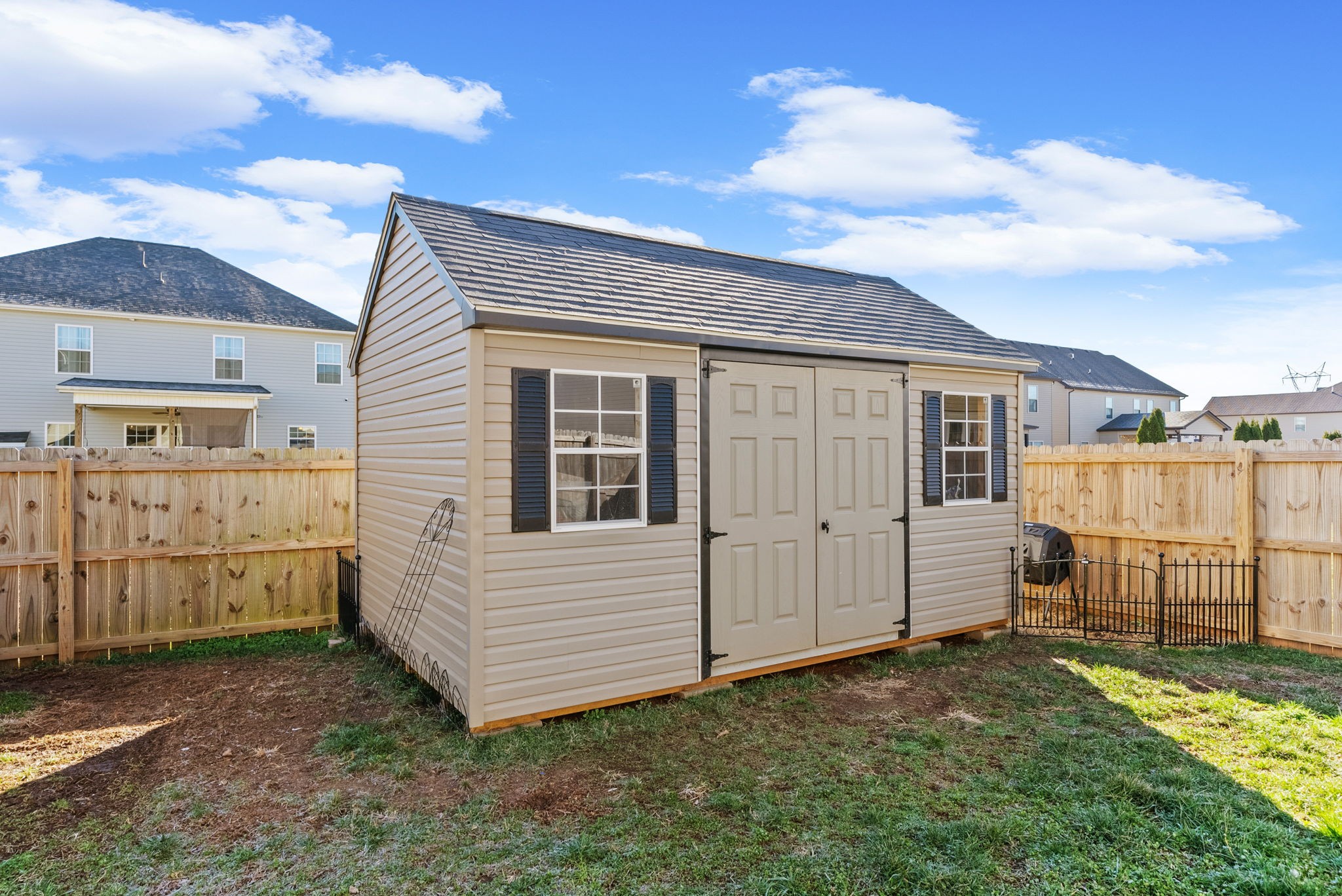 1483 Kingbird Drive Clarksville TN 37040