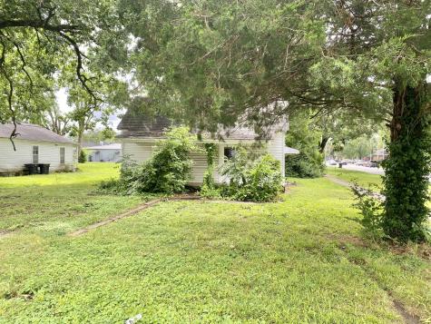 112 S Anderson Street Tullahoma TN 37388