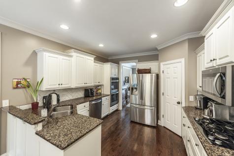 100 Loch Leven Way Hendersonville TN 37075