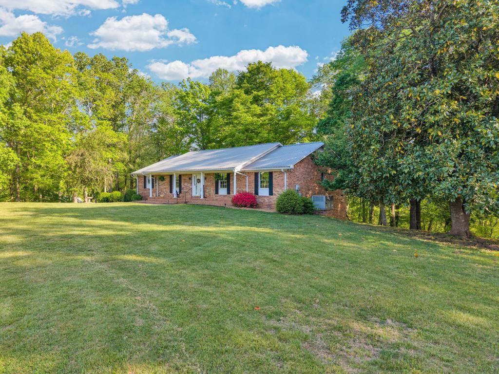 1992 Locke Bend Road Mcminnville TN 37110