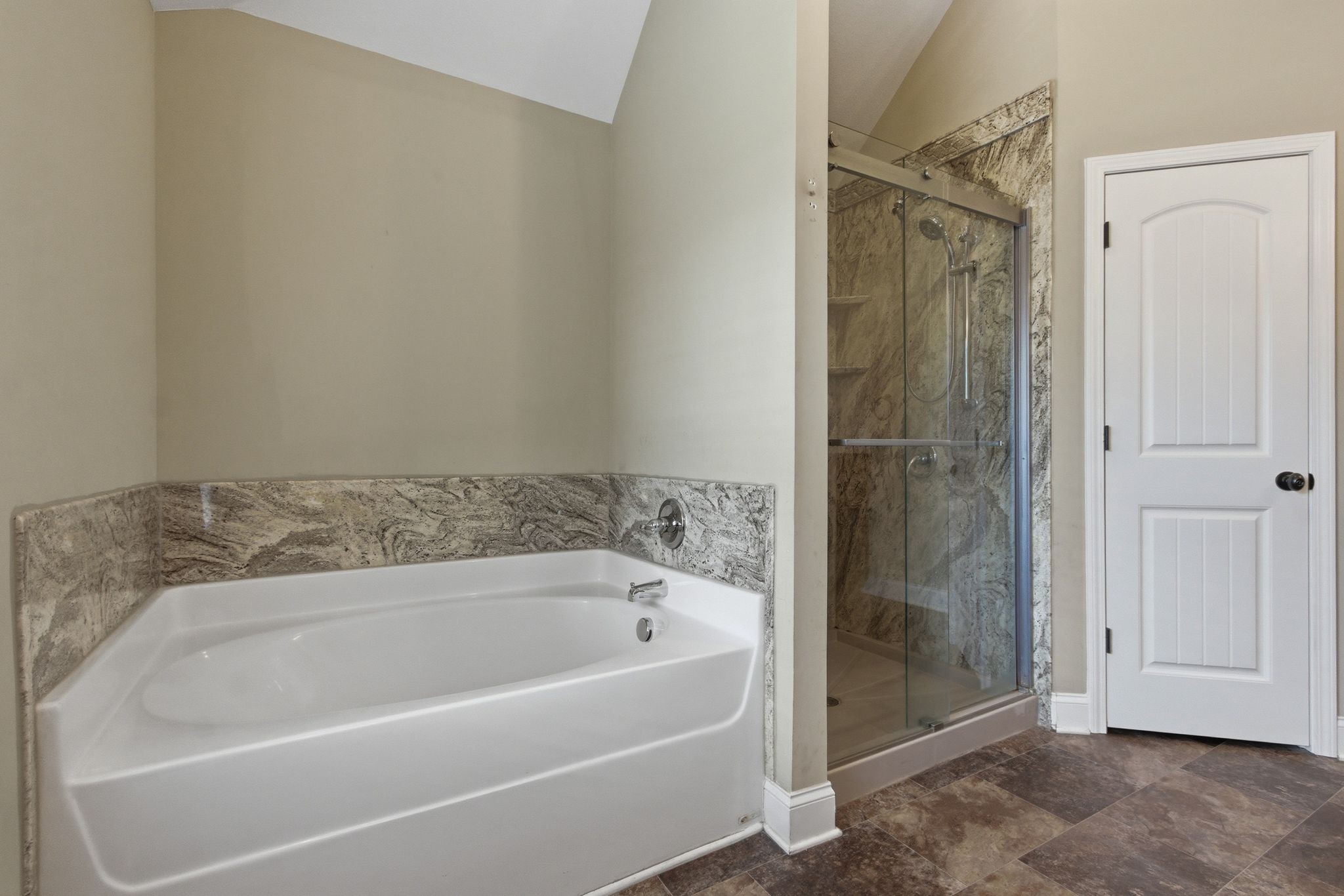 1749 Auburn Lane Columbia TN 38401