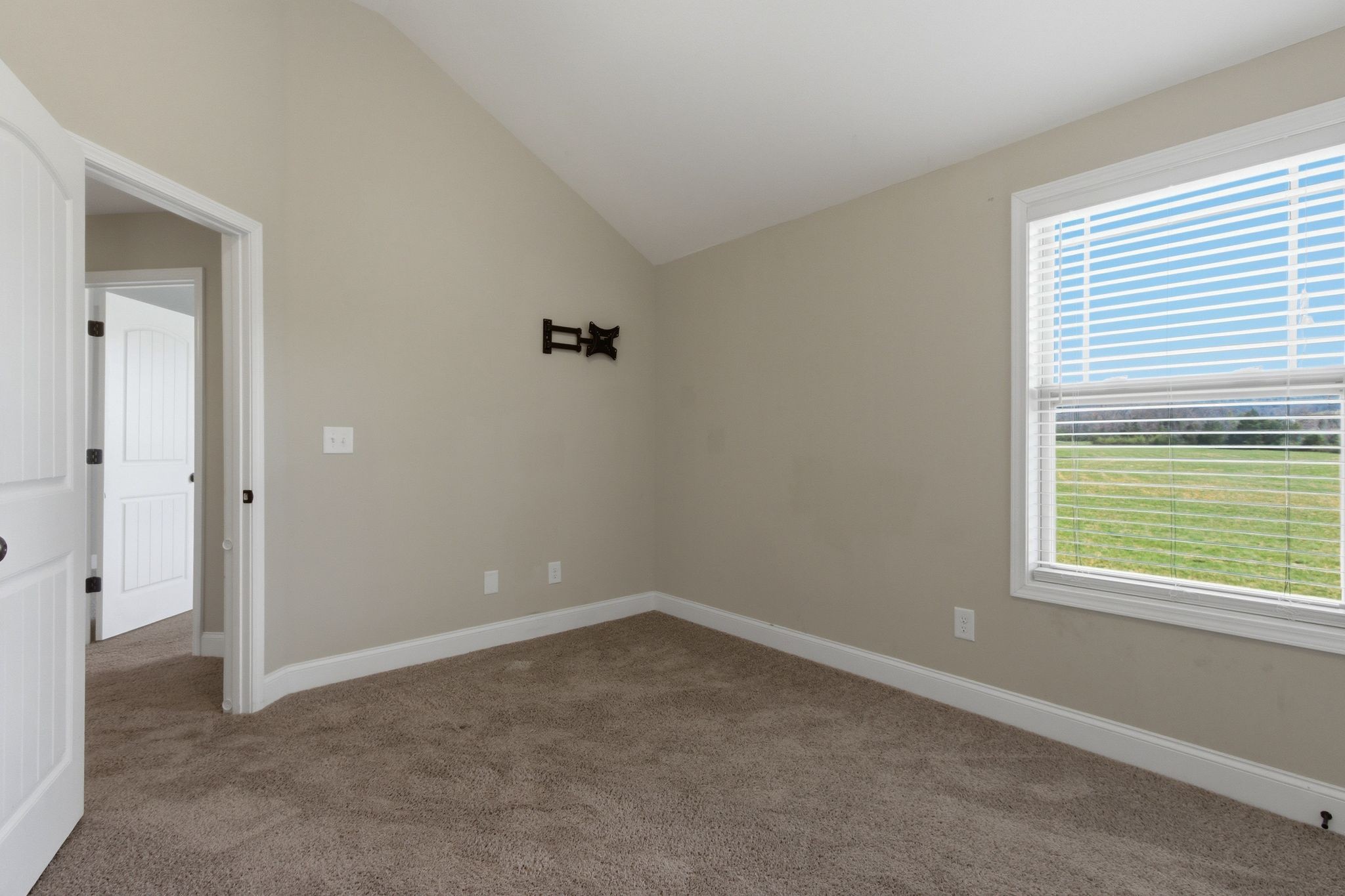 1749 Auburn Lane Columbia TN 38401