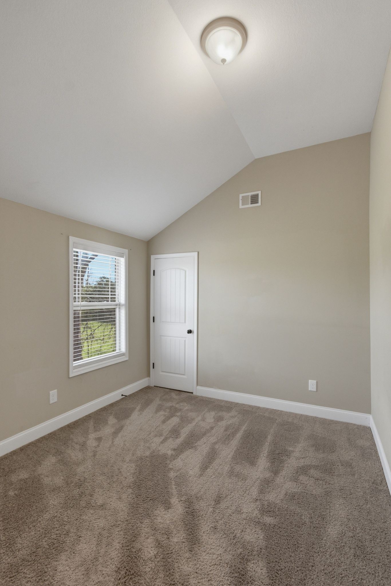 1749 Auburn Lane Columbia TN 38401