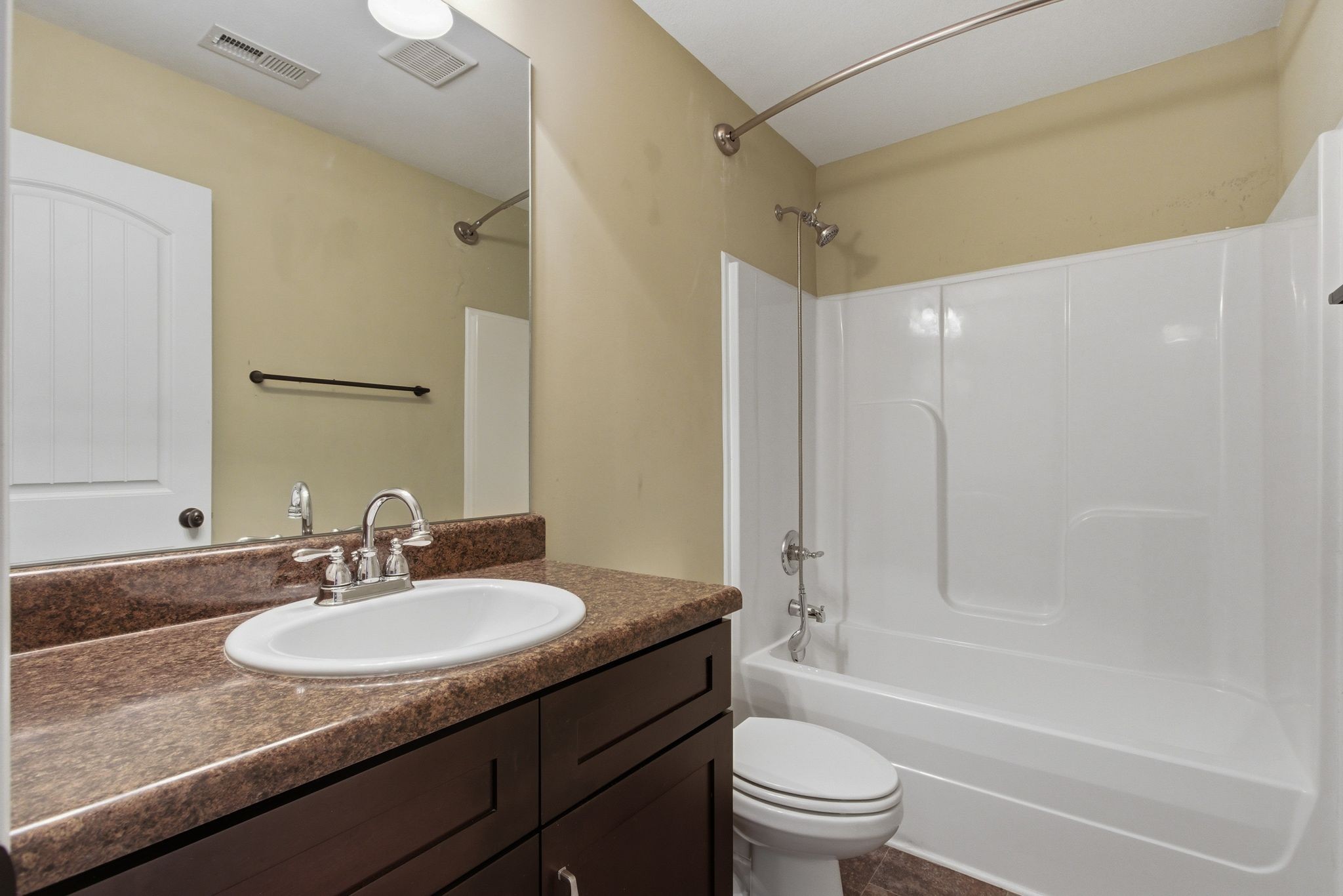 1749 Auburn Lane Columbia TN 38401