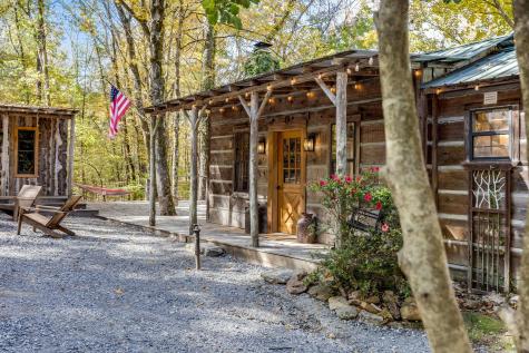 6680 Pinewood Road Nunnelly TN 37137