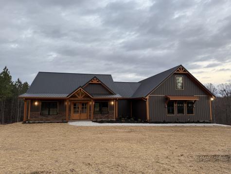 3993 Highway 231 Erin TN 37061