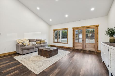 3993 Highway 231 Erin TN 37061