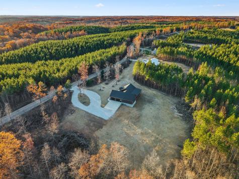 3993 Highway 231 Erin TN 37061