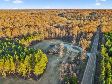 3993 Highway 231 Erin TN 37061