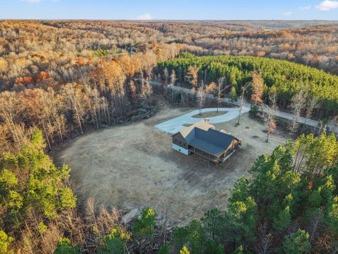 3993 Highway 231 Erin TN 37061