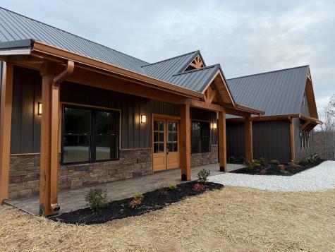 3993 Highway 231 Erin TN 37061