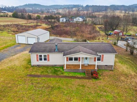 830 Carey Road Hartsville TN 37074