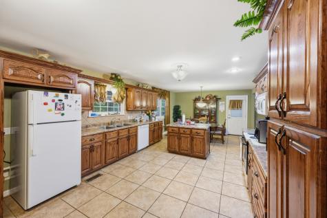 4536 Brooksie Thompson Road Decaturville TN 38329