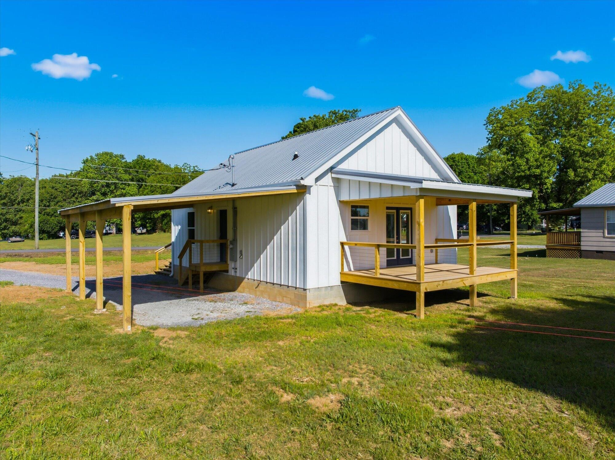 310 Manilla Road Englewood TN 37329