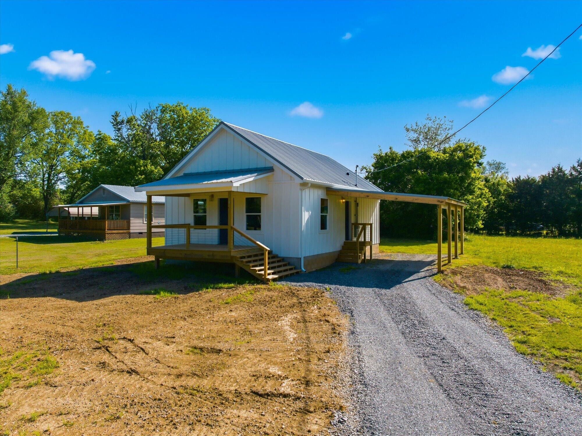 310 Manilla Road Englewood TN 37329