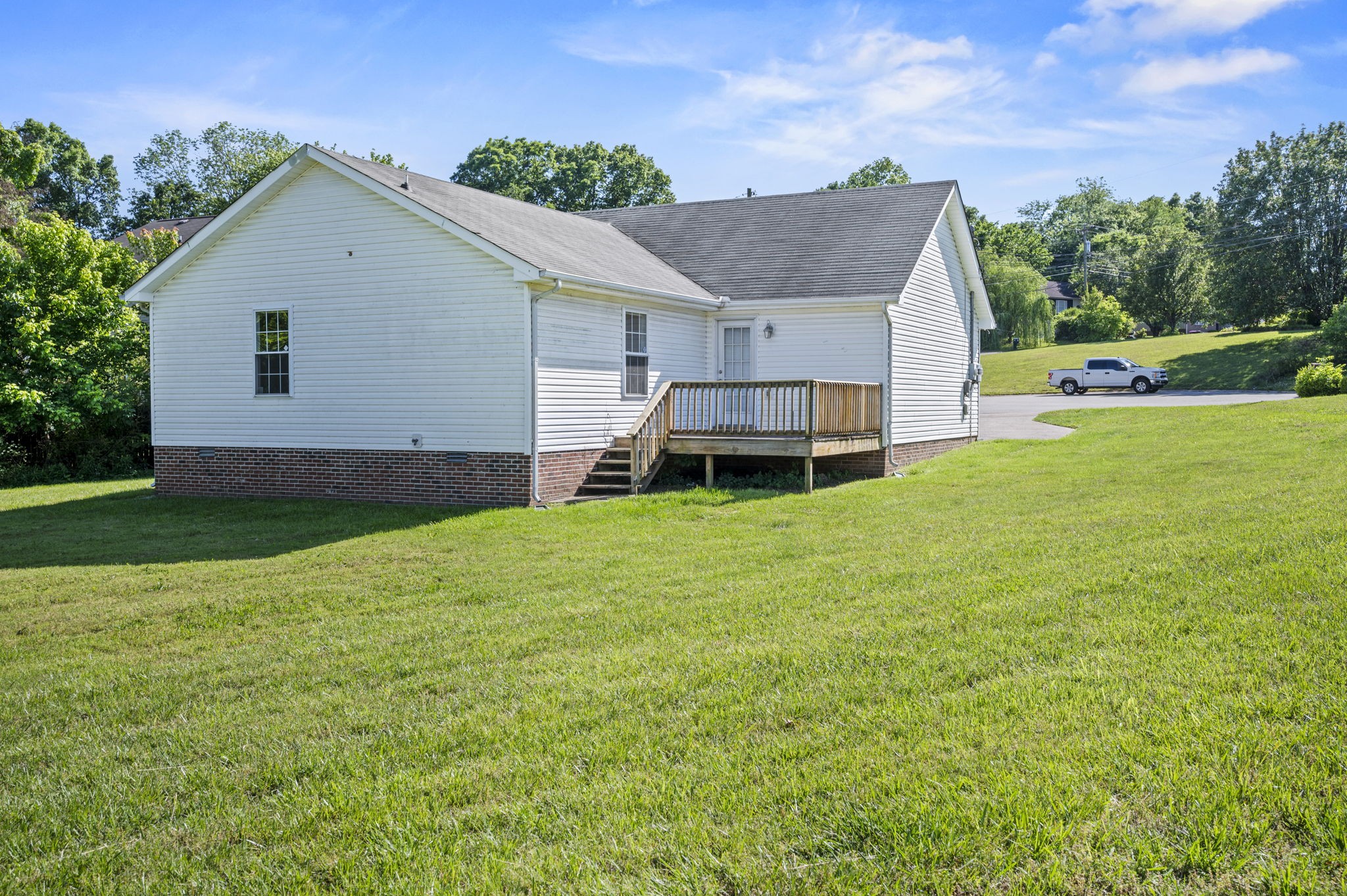 1043 Holly Rock Court Clarksville TN 37040