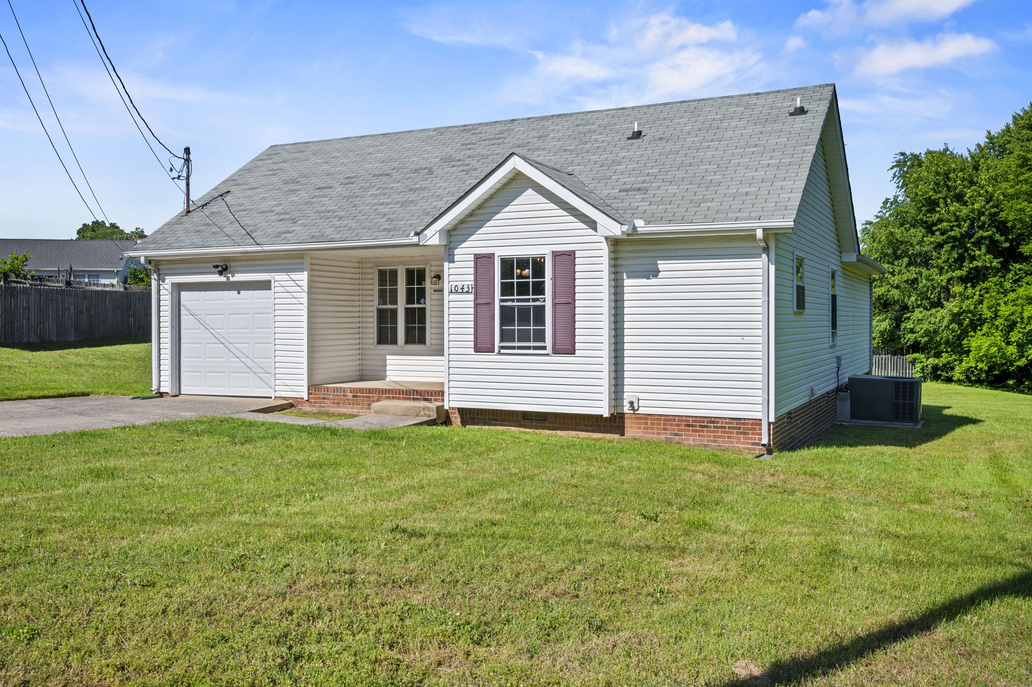1043 Holly Rock Court Clarksville TN 37040
