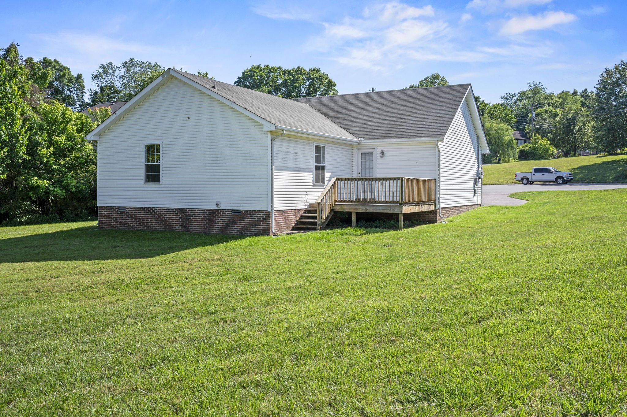 1043 Holly Rock Court Clarksville TN 37040