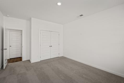8049 Netterfield Drive White House TN 37188