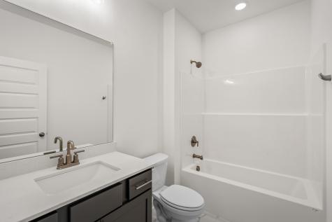 8049 Netterfield Drive White House TN 37188