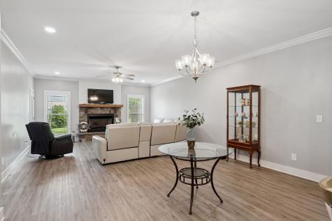 65 Campfire Court Winchester TN 37398