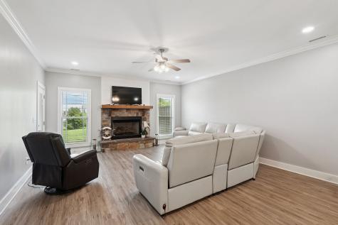 65 Campfire Court Winchester TN 37398