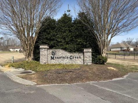 21 Mountain Creek, NW Cleveland TN 37312