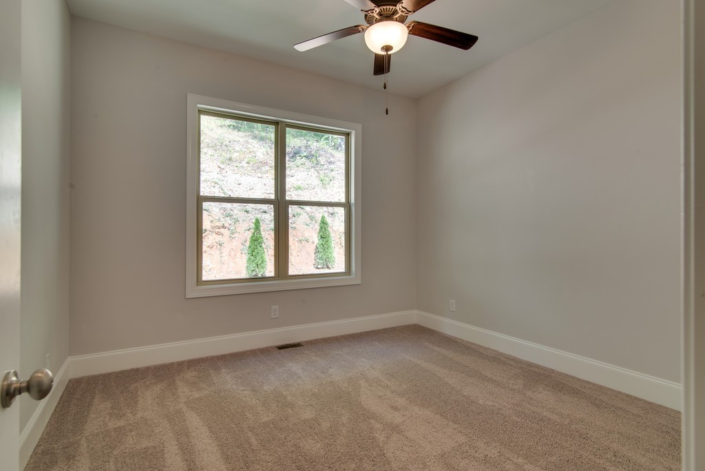 192 Fuji Apple Lane Murfreesboro TN 37128